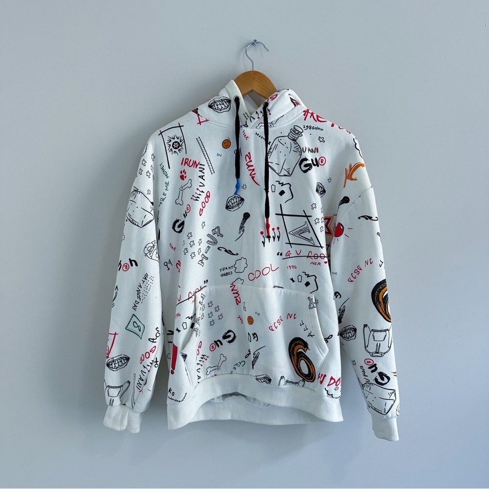 3/$20⚡️ Amazon White Graffti Hoodie Thick Hooded Sweatshirt Patterned Symbols